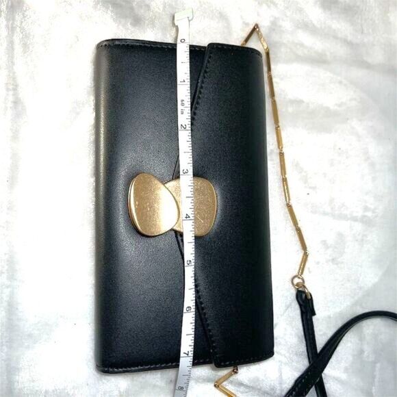 Charles & Keith Women\'s Black Wristlet Wallet with Push Lock main image 9